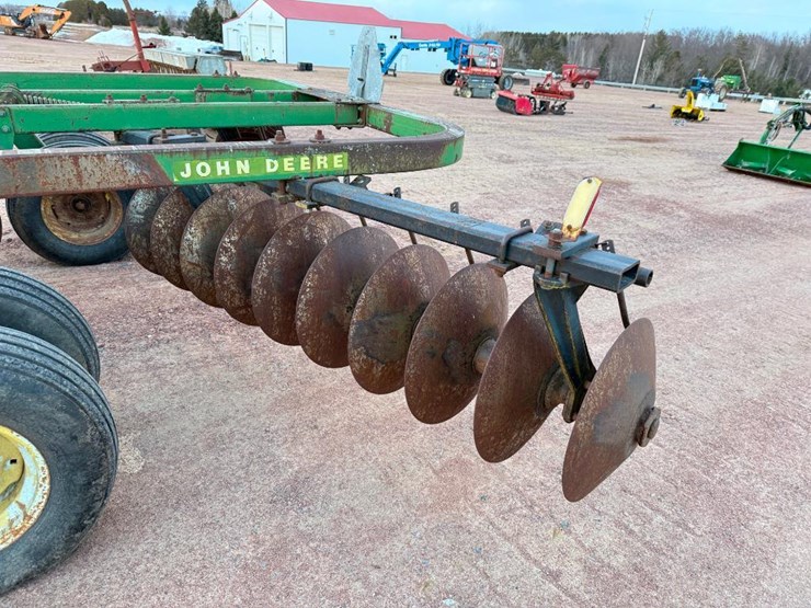 john-deere-210-image-7