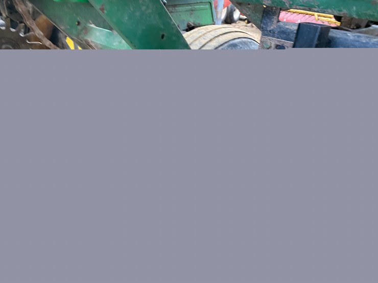 john-deere-7000-image-39