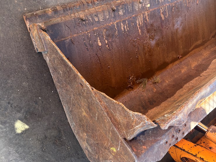 2011-case-sr220-image-45