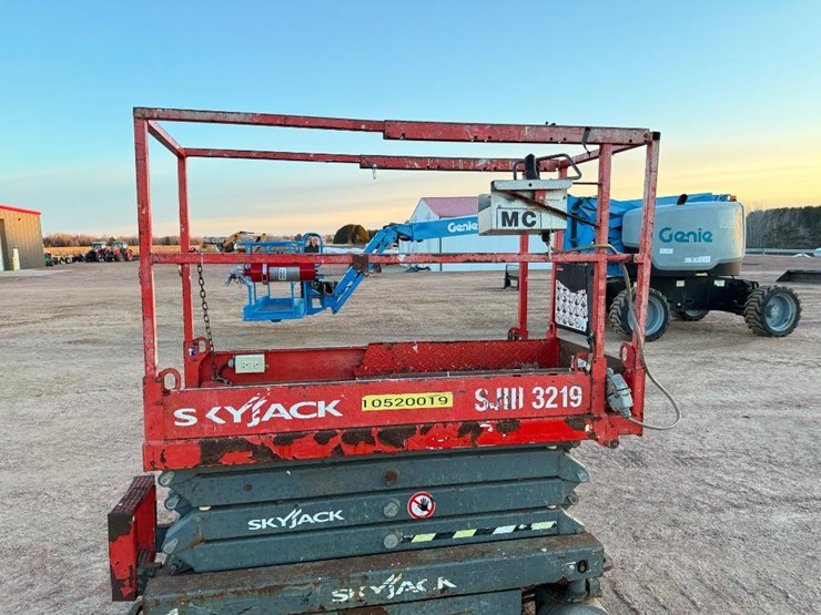 2016-skyjack-sjiii3219-image-16