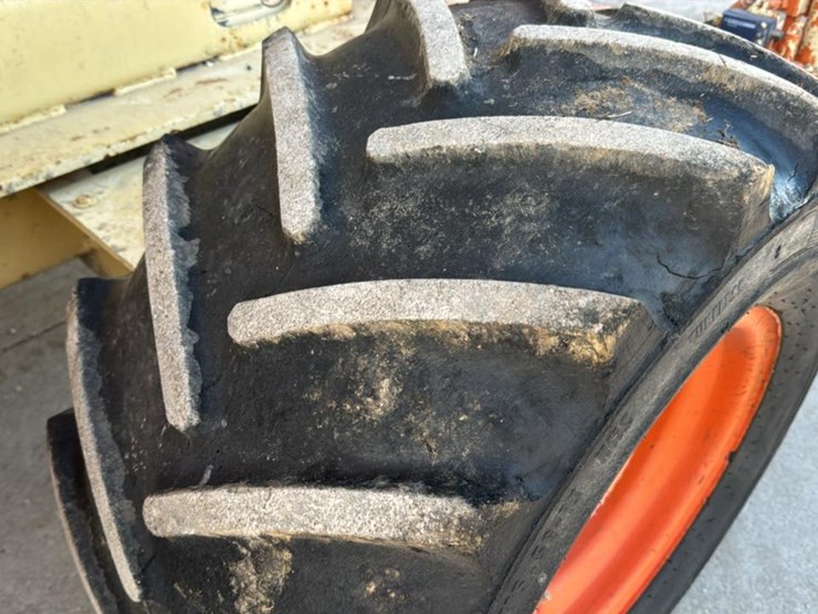 #106-•-1994-jlg-rough-terrain-scissor-lift-image-28