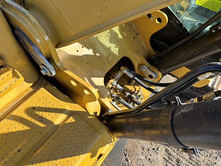 2011-caterpillar-336dl-image-34