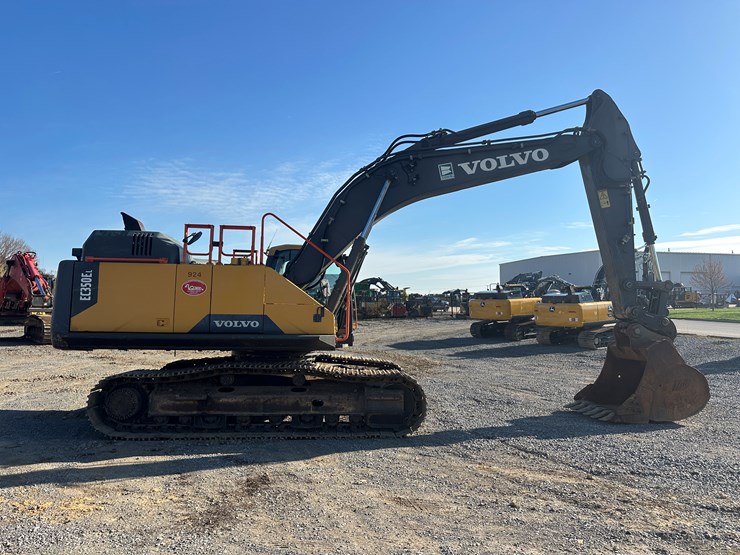 2017-volvo-ec350el-image-6