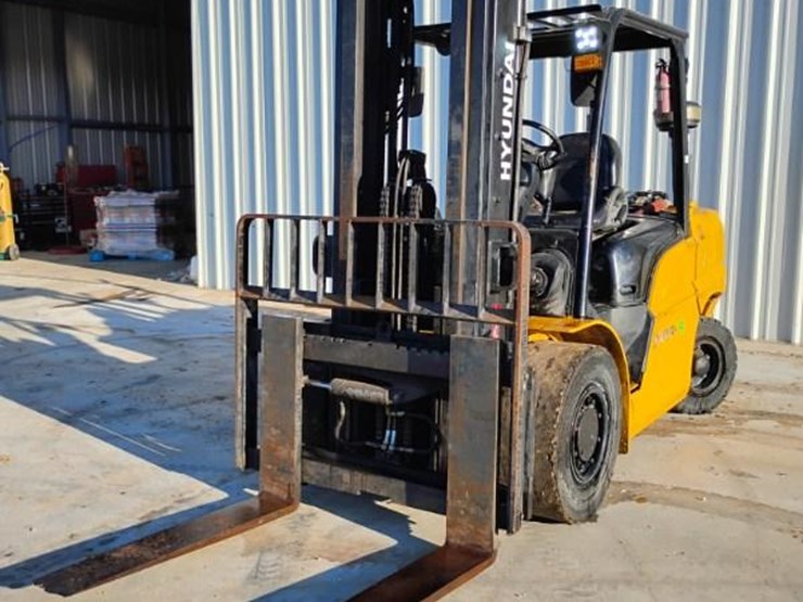 2019-hyundai-50da-9-image-8