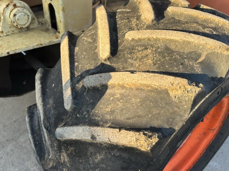 #106-•-1994-jlg-rough-terrain-scissor-lift-image-26