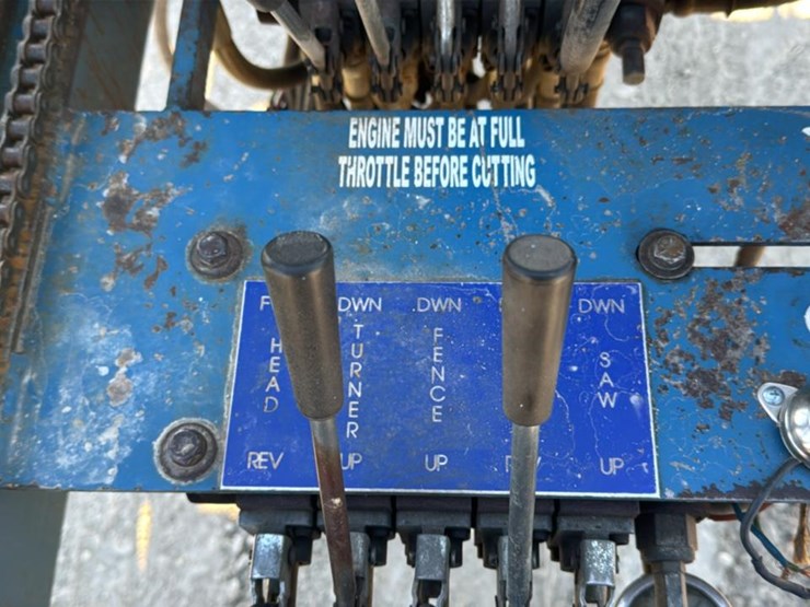 #142-•-2009-baker-3665d-portable-bandmill-image-27