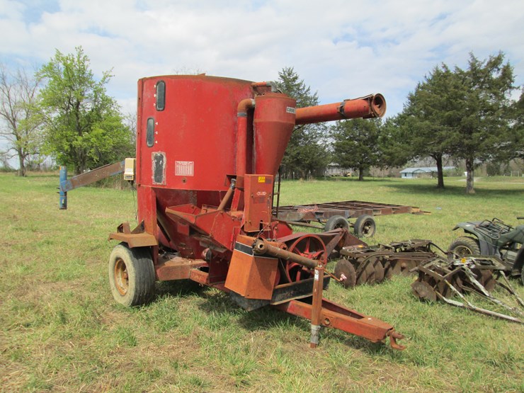 case-ih-1250-image-2
