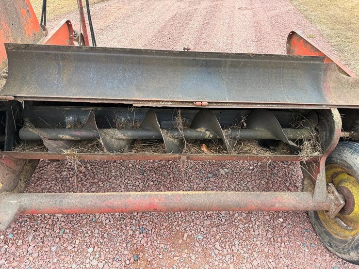 new-holland-36-image-12