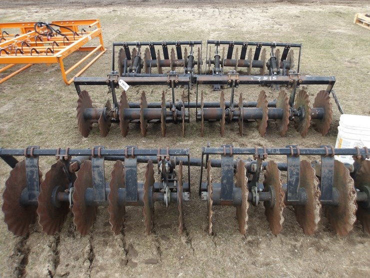 #7815-•-(3)great-plains-disc-o-vator-parts-image-1