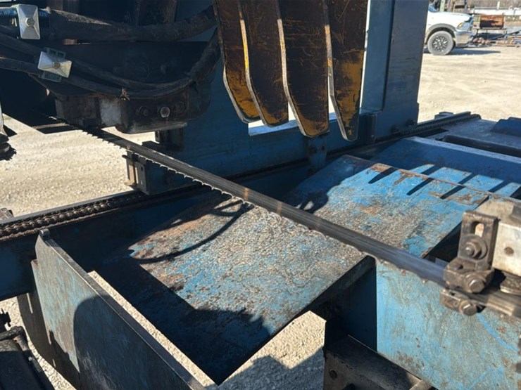 #142-•-2009-baker-3665d-portable-bandmill-image-9