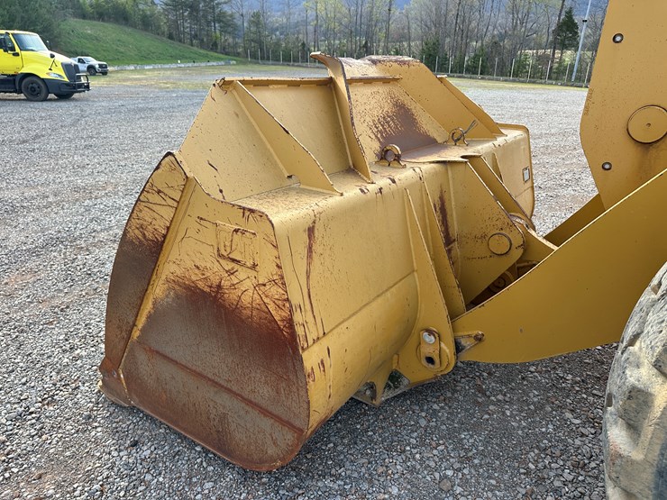 2012-caterpillar-950k-image-10