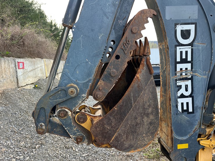 2011-deere-310sj-image-26