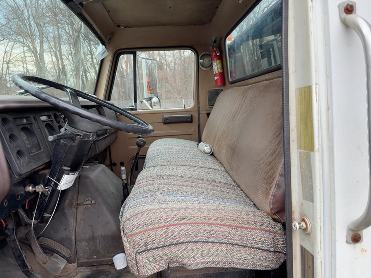 1987-international-s1954-image-17