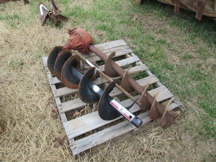#38168-•-(1)-10"-auger-(1)-12"-auger-(2)-post-hole-gear-box-&-augers-image-3