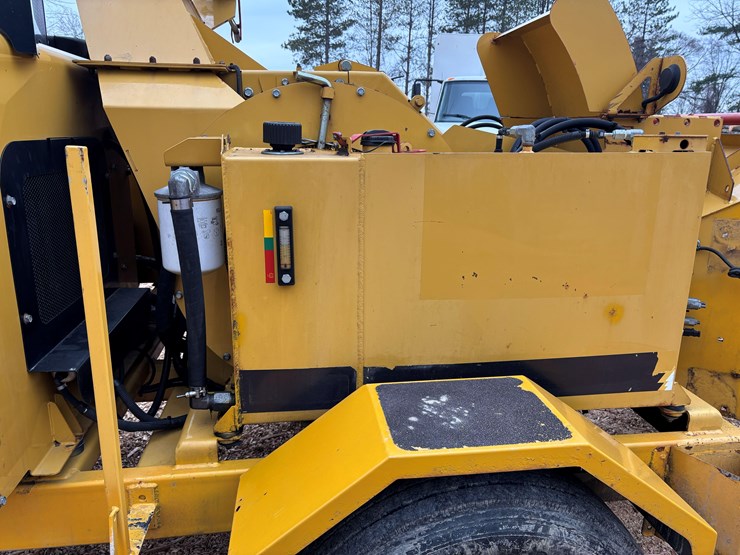 #151-•-2016-rayco-chipper-image-6