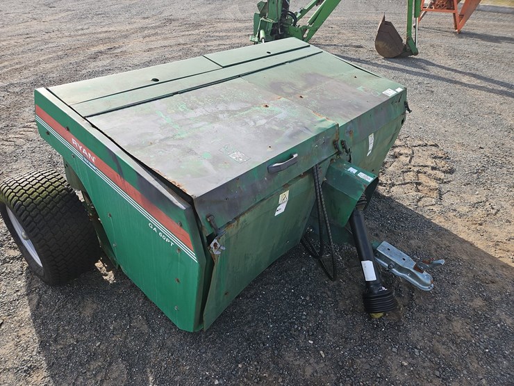ryan-ga60pt-tow-behind-lawn-aerator-image-2