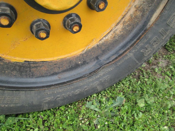 #37296-•-roland-20'-tri/a-steel-equipment-trailer-image-9