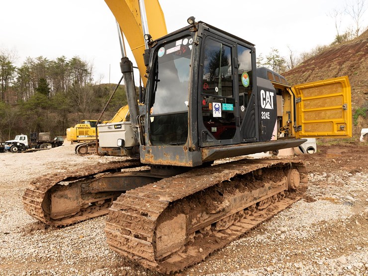 2013-caterpillar-324e-image-15