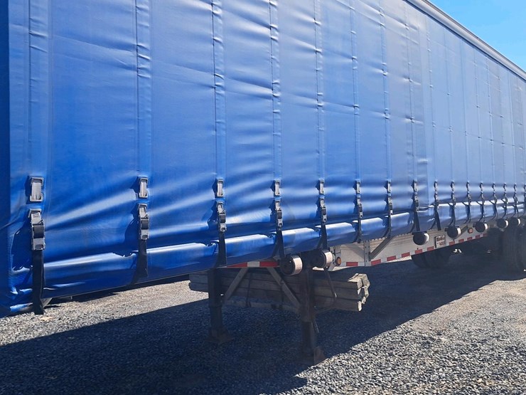 #131-•-2005-reitnourer-curtain-trailer-image-30