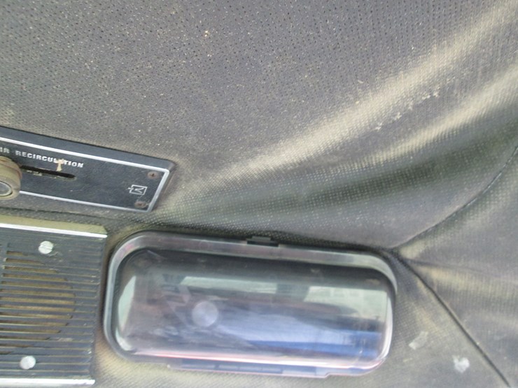 1977-international-886-image-41