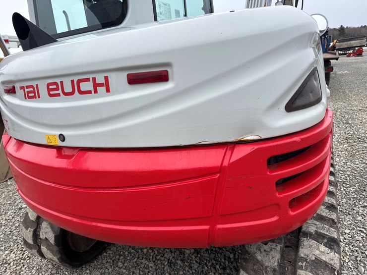 takeuchi-tb285-image-45