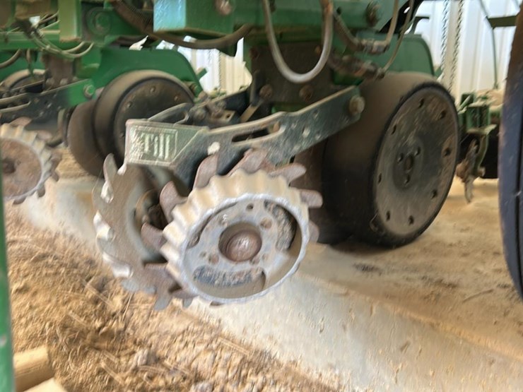 john-deere-1720-image-11