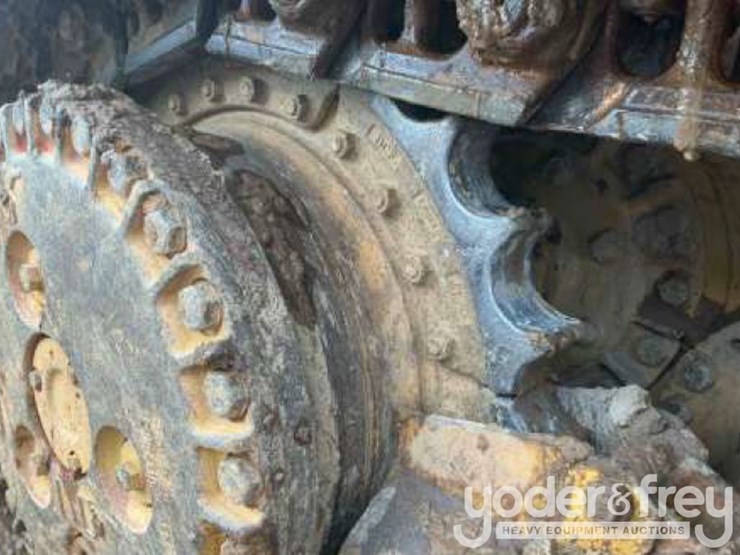 2014-caterpillar-d6k2-xl-image-19