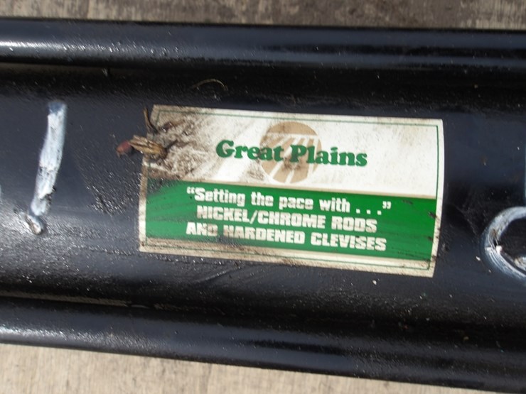 #7819-•-(2)-great-plains-cylinders-image-4