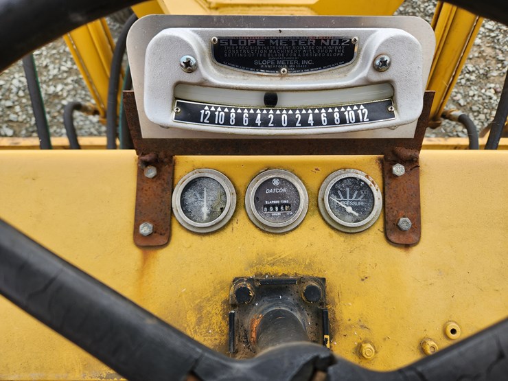 massey-ferguson-8-image-27