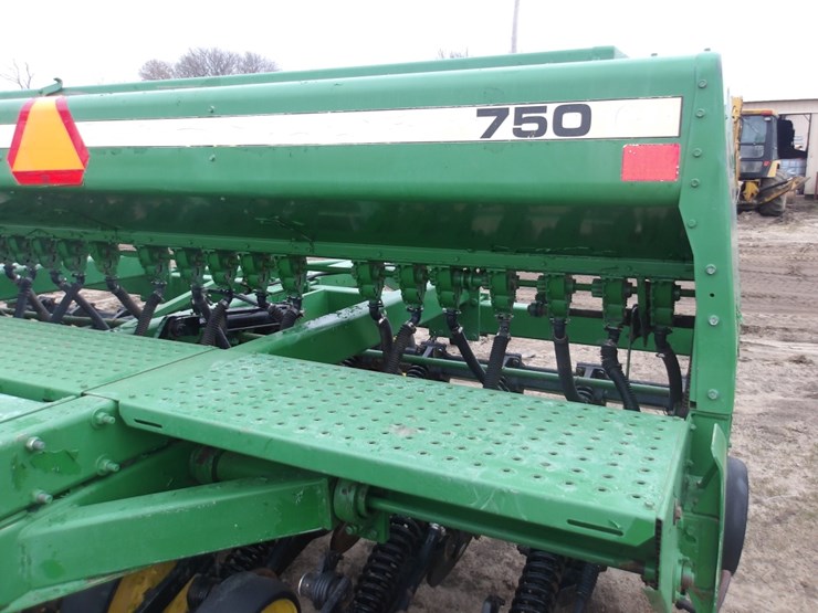 john-deere-750-image-8