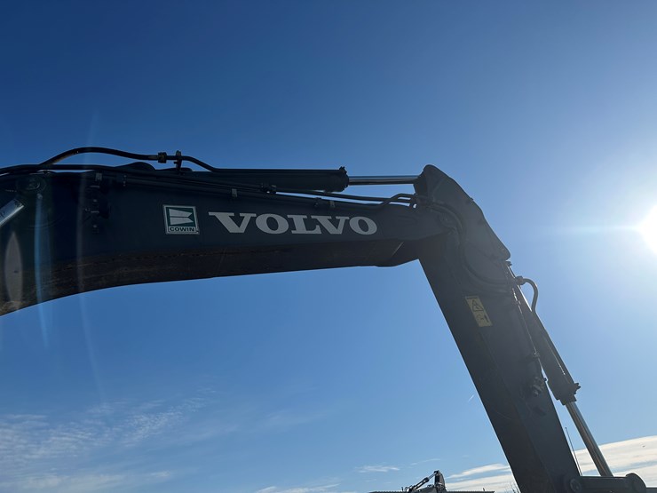 2017-volvo-ec350el-image-18