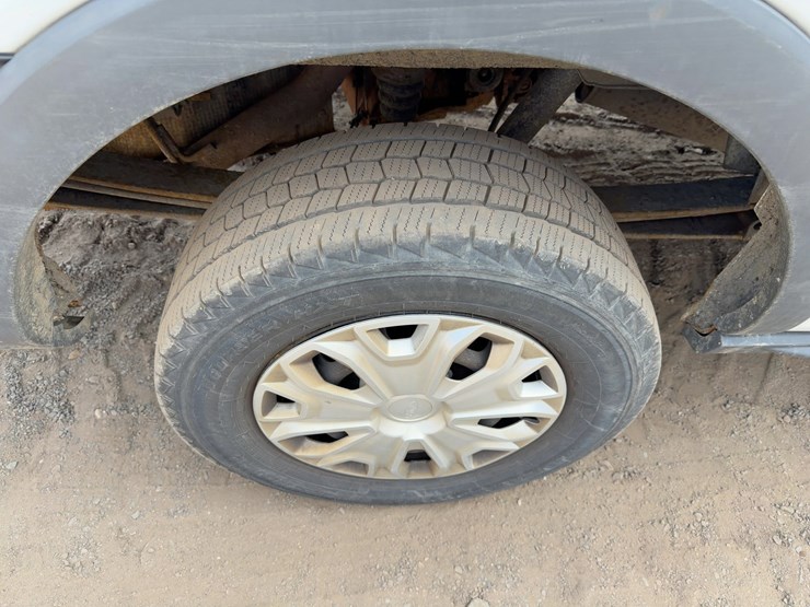 2016-ford-transit-image-9