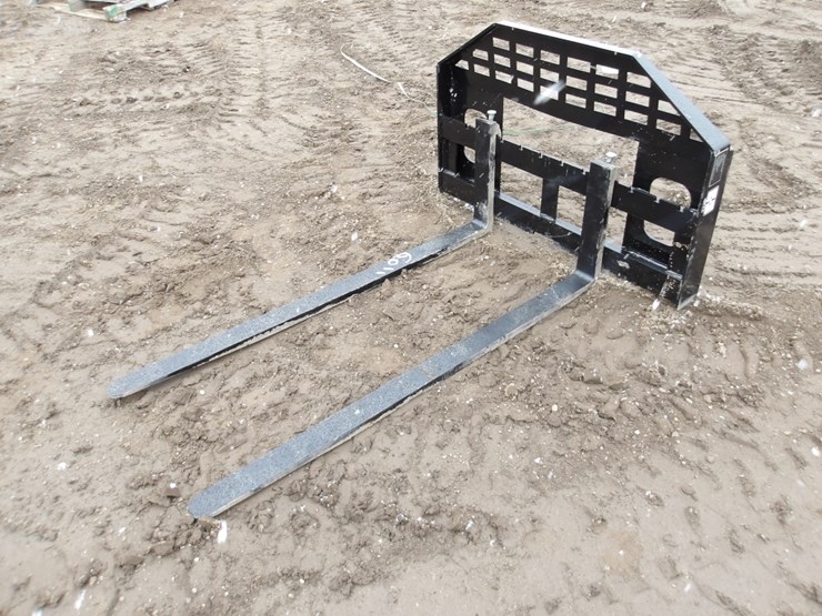 #7809-•-60"-skid-steer-forks-image-2