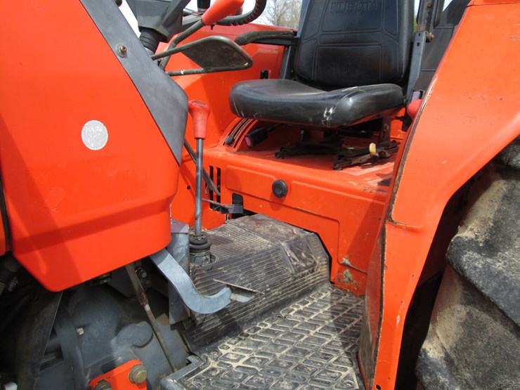 kubota-m6800-image-33