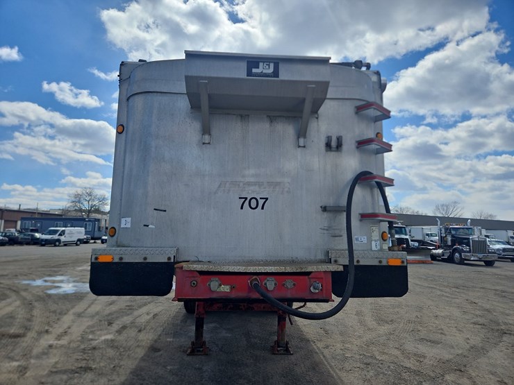 2001-j&j-aluminum-28'-tri/a-dump-trailer-image-8