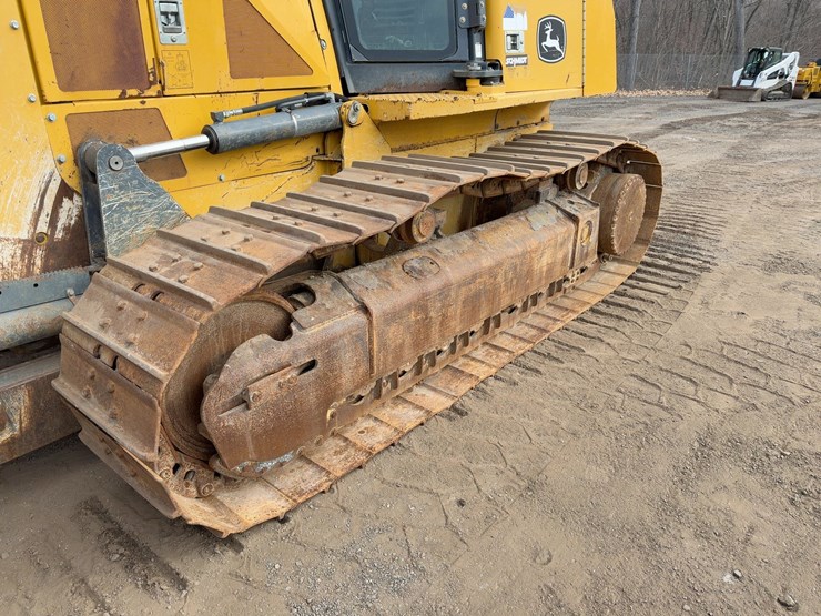 2014-deere-750k-lgp-image-27