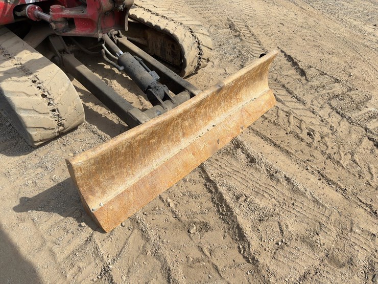 2007-takeuchi-tb135-image-16