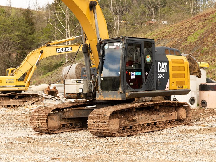 2013-caterpillar-324e-image-41