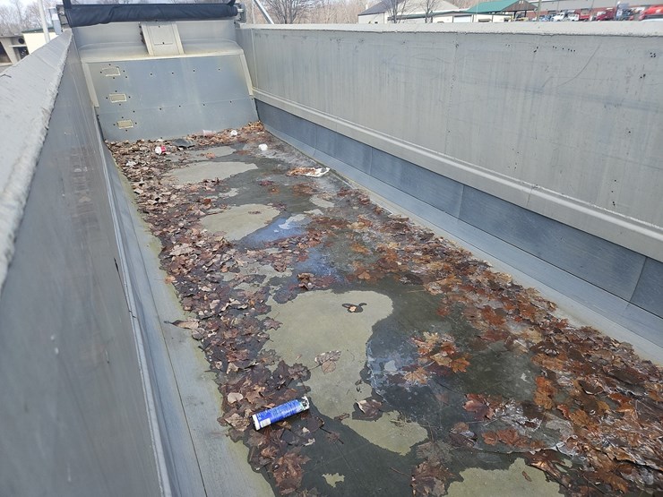 2001-j&j-aluminum-28'-tri/a-dump-trailer-image-17