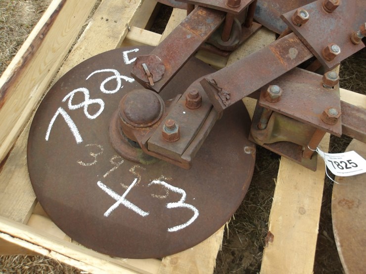 #7825-•-(3)-plow-coulters-image-4