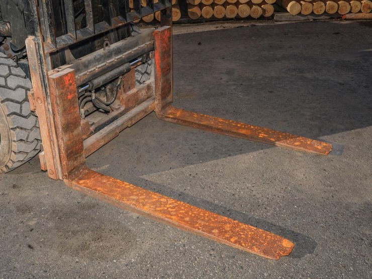 2016-toyota-8fg35u-image-41