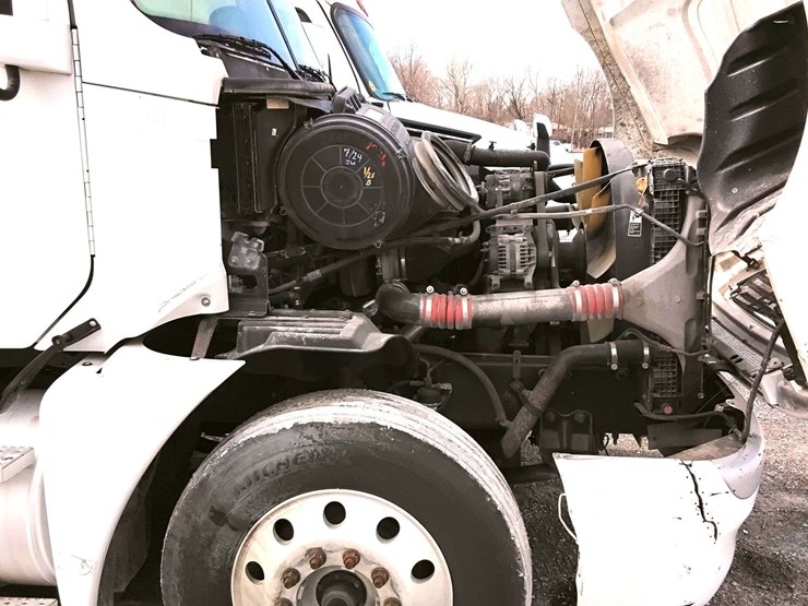 2015-freightliner-columbia-tractor-2015-freightliner-columbia-3alxa7005fdgh5950-mileage:-260,-image-16