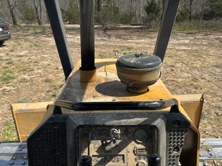 1998-deere-650g-image-38