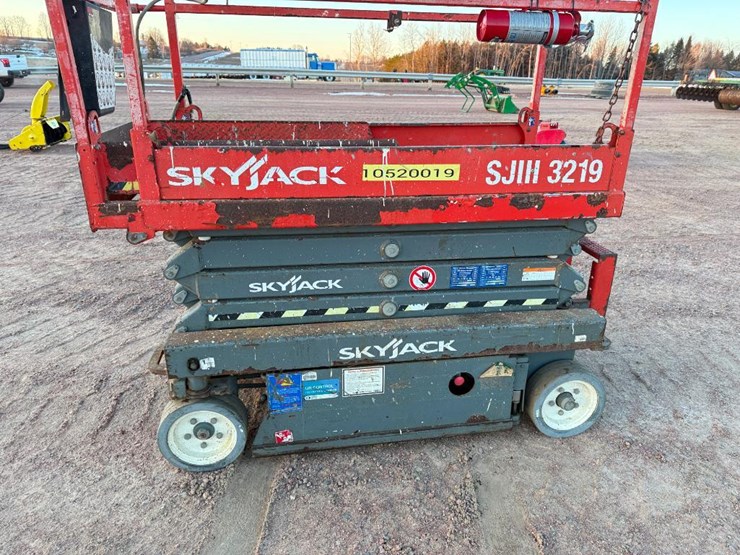 2016-skyjack-sjiii3219-image-9