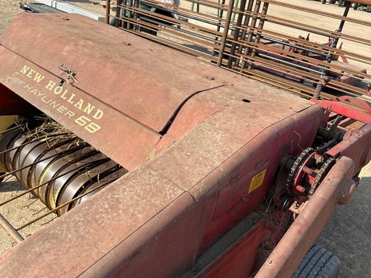 new-holland-68-image-11