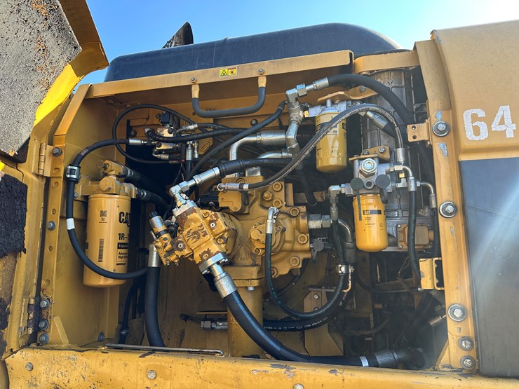 2011-caterpillar-336dl-image-47