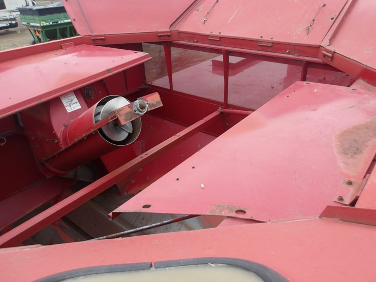 case-ih-1688-image-23