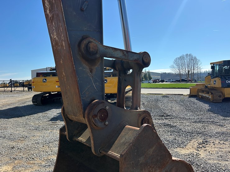 2009-deere-350d-lc-image-21