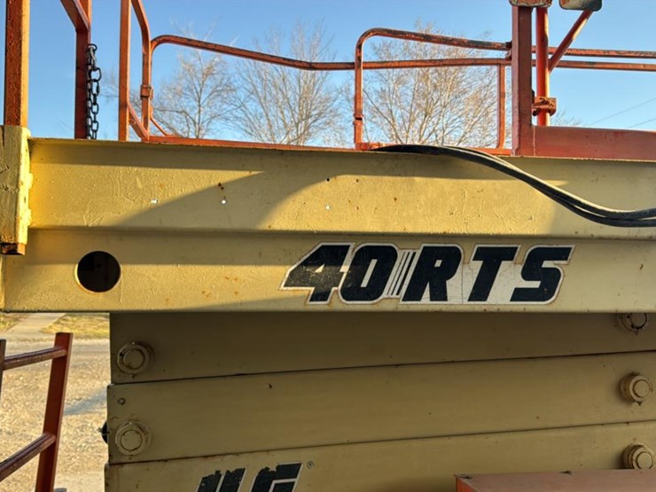 #106-•-1994-jlg-rough-terrain-scissor-lift-image-11