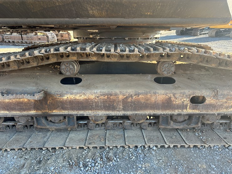 2017-volvo-ec350el-image-68